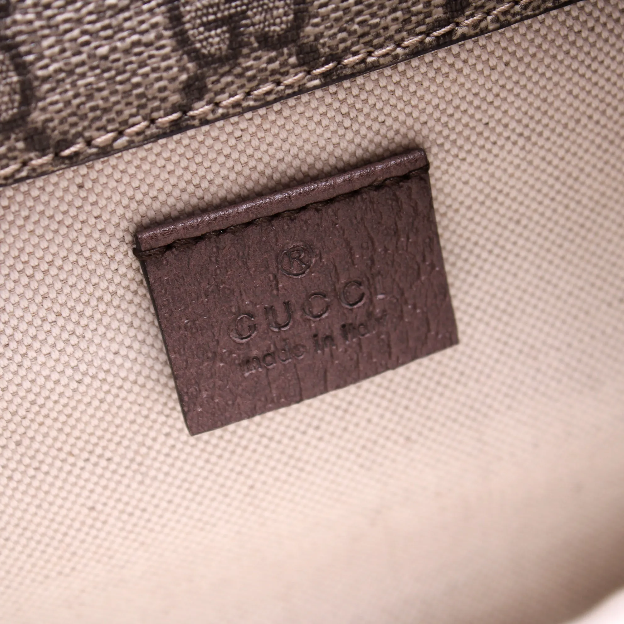 501050 GG Supreme Neo Messenger Small