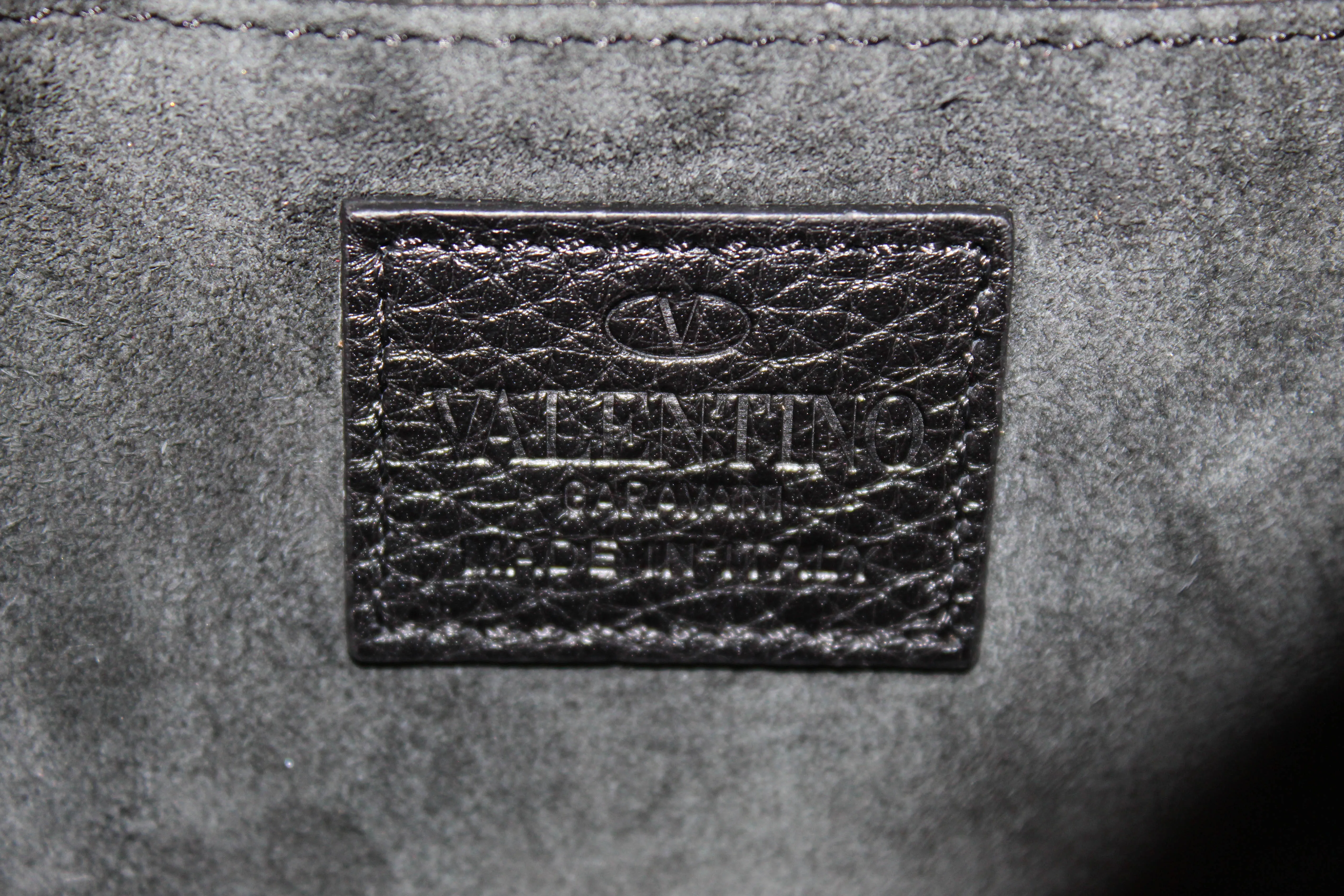 Authentic New Valentino Black Leather Small Rockstud Bucket Messenger Bag