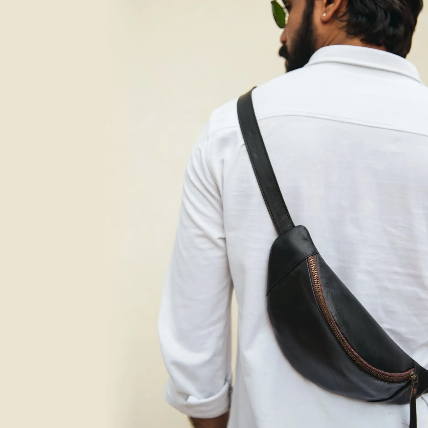 Black Unisex Leather Fanny Pack