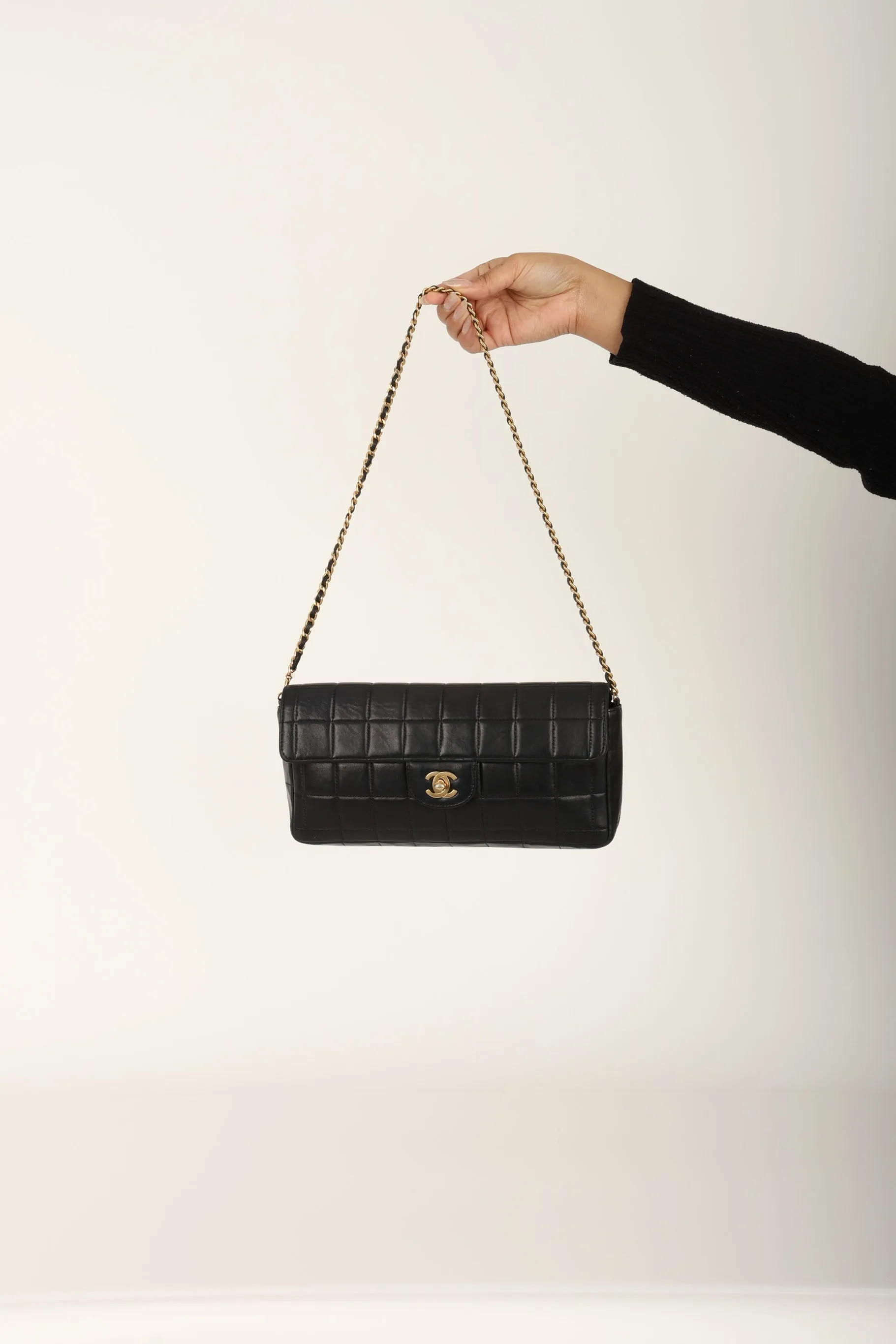 Chanel 2000 Lambskin East West Chocolate Bar