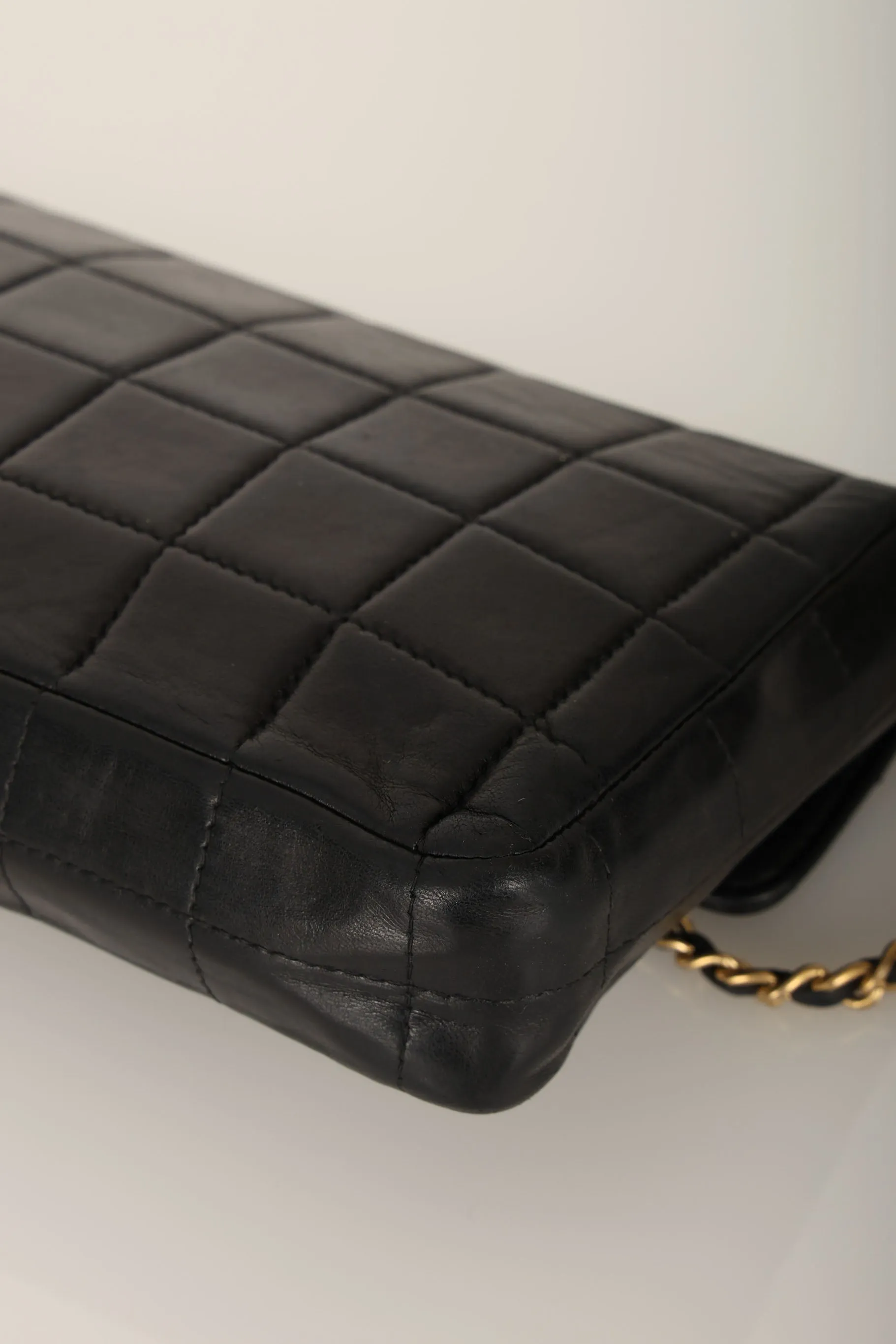 Chanel 2000 Lambskin East West Chocolate Bar