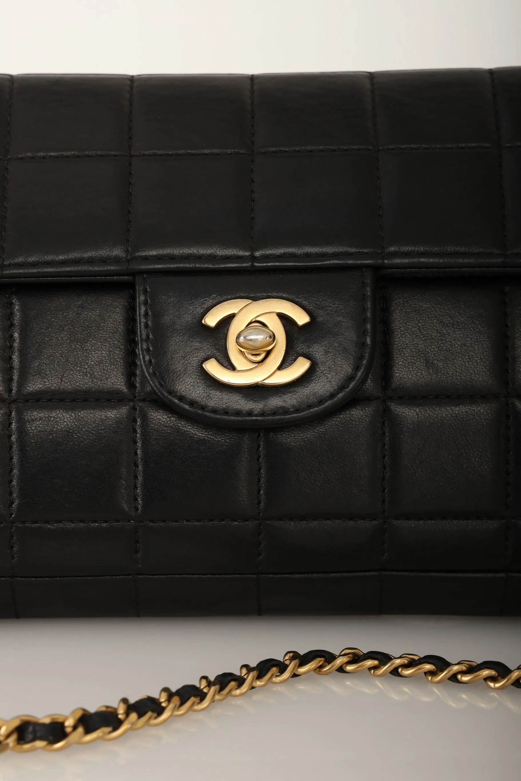 Chanel 2000 Lambskin East West Chocolate Bar