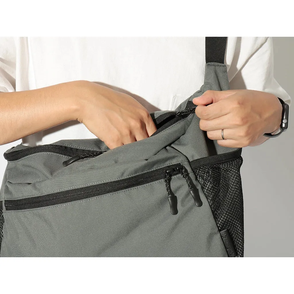 Snow Peak Everyday Use Middle Shoulder Bag